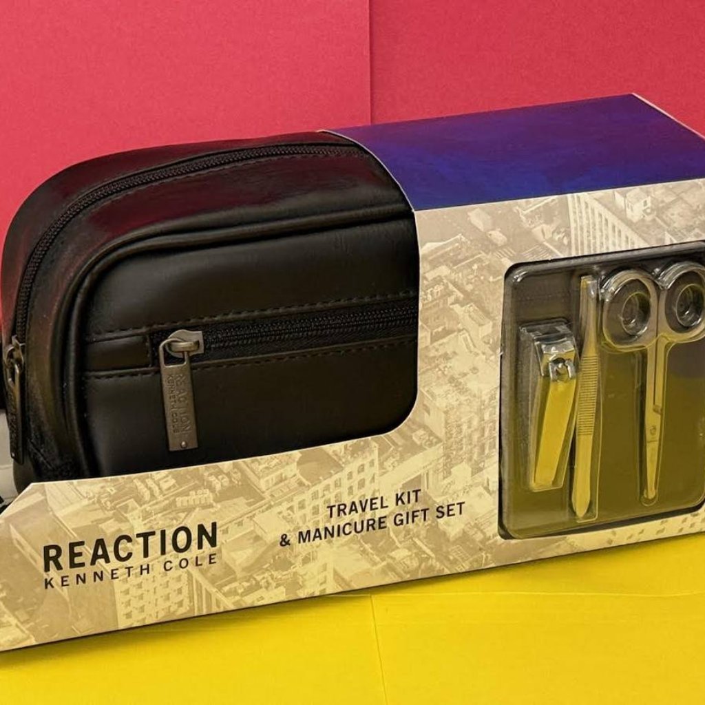 Kenneth Cole Reaction Travel  Manicure Kit Brand New